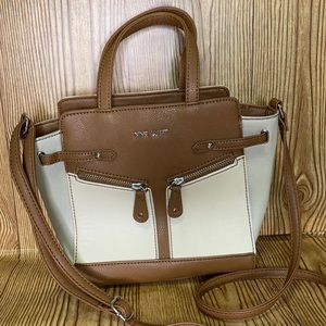 Nine West crossbody purse